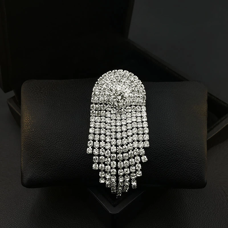 Jellyfish Design Brooch Women's Suit Accessories Fashionable Buckle All-Match Collar Pin Cheongsam Magnetic Corsage Jewelry 5659