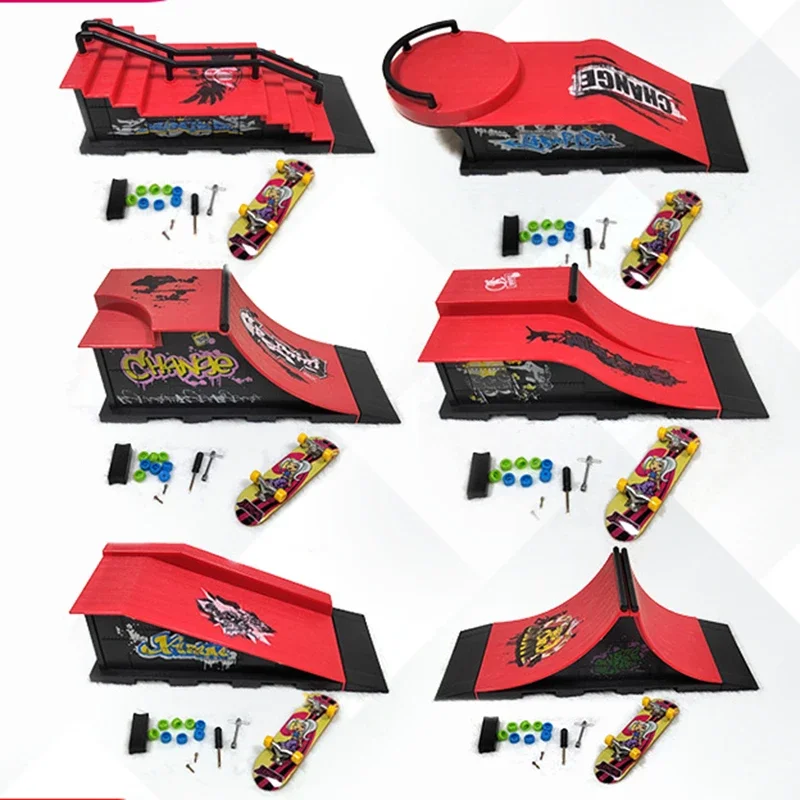 Nuovi Modelli Finger Skateboards Skate Park Rampa Parti Per Tech Practice Deck Set Regalo Per Bambini Giocattoli Da Tastiera