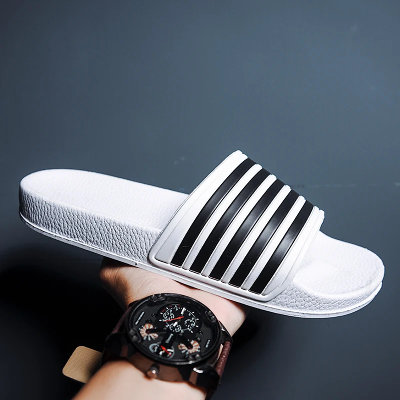 Men's Slipers Outdoor Comfortable Men Casual Shoes Summer Mens Sandals Non-slip Beach Shoes New Man Flip Flops Big Size Sandals