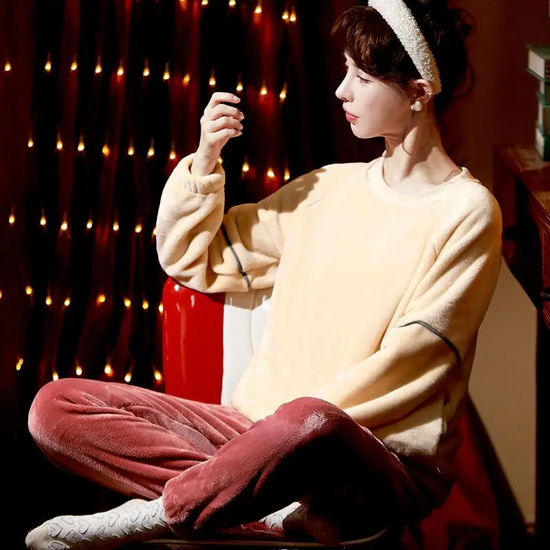 2024 New Women's Pajamas Autumn Winter Famale Sleepwear Coral Plush Loungewear Suit Cute Dog Home Wear Thick Flannel Outwear Set