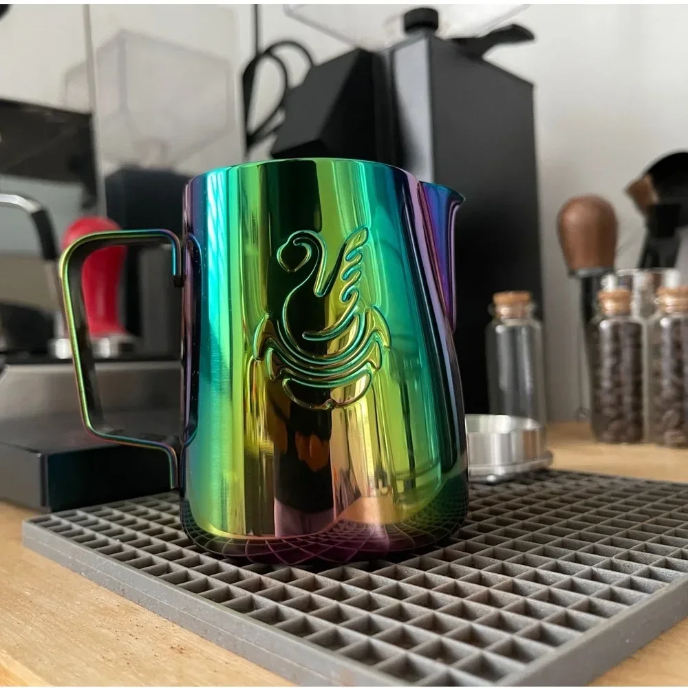 Milk Frothing Jug Milk Steaming Frothing Pitcher 600ml Stainless Steel Non-Stick Milk Jug for Coffee Cappuccino Latte