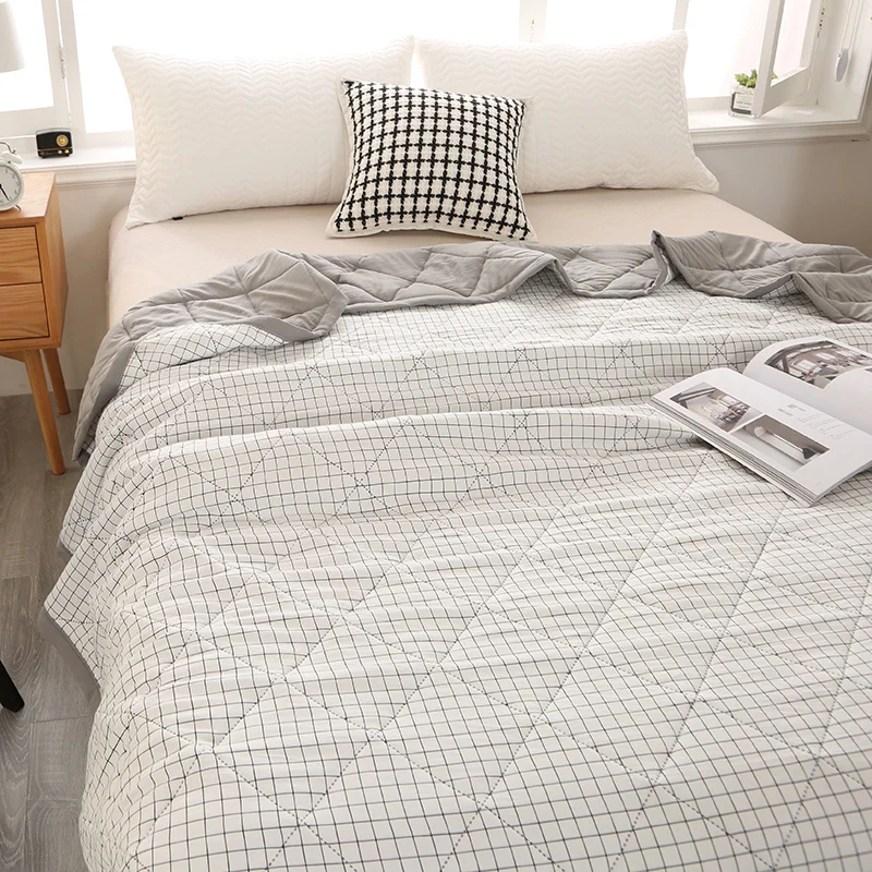 A solid color spring/summer washed quilted blanket bed cover double quilted 150180200 single and double couple bed queen summer summer quilt summer quilt set bed comforter
