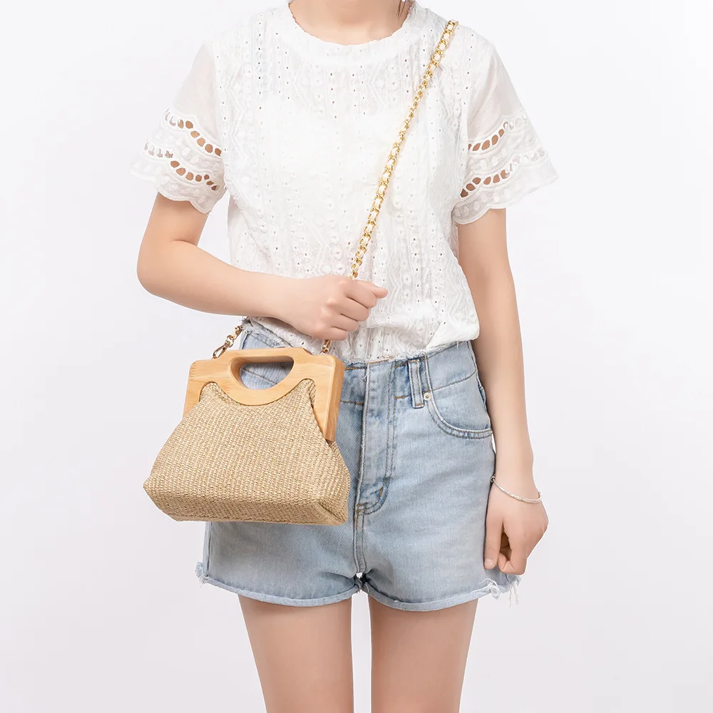 Fashion Wooden Handle Women Handbags Clip Shell Straw Shoulder Bags Chains Crossbody Bag Handmade Summer Beach Clutch Purse 2024