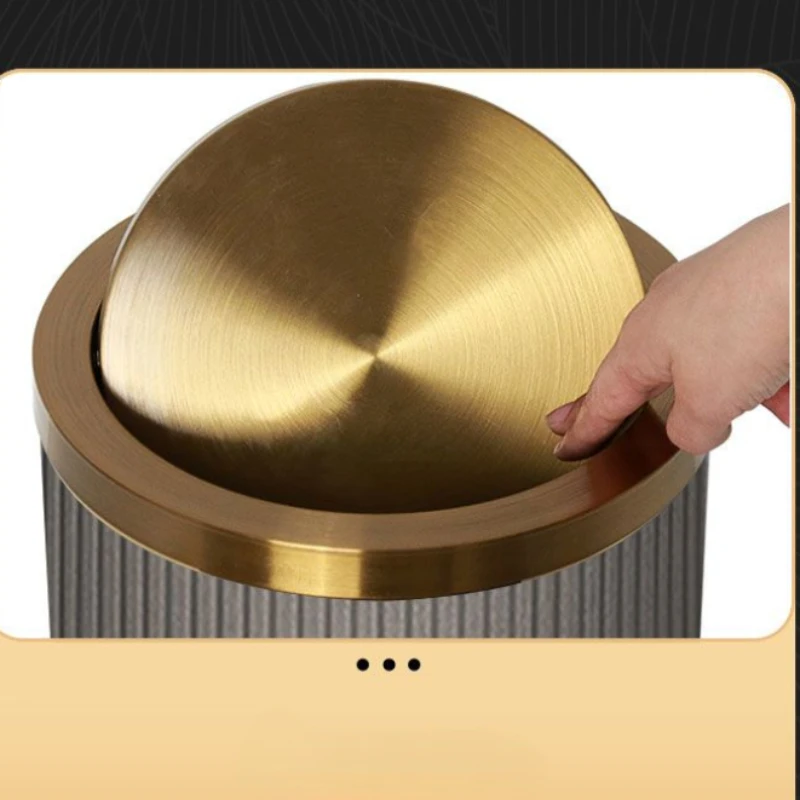 뚜껑이있는 유럽의 고급 쓰레기통 욕실 주방 거실 롤링 커버 유형 냄새 방지 폐기물통 청소 쓰레기통