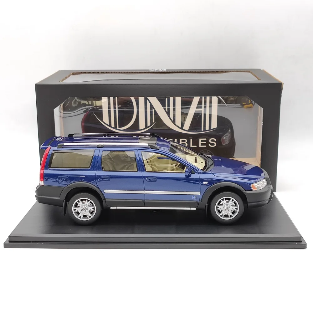 DNA Collectible DNA000107 – Volvo S60 R Gris échelle 1/18 Par Norev (prévente)
