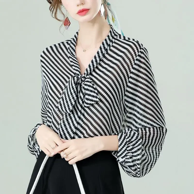 

Fashion Striped V-Neck Bow Lantern Sleeve Chiffon Shirt Women's Clothing Spring New Casual Loose Oversized Pullovers Blouse X624