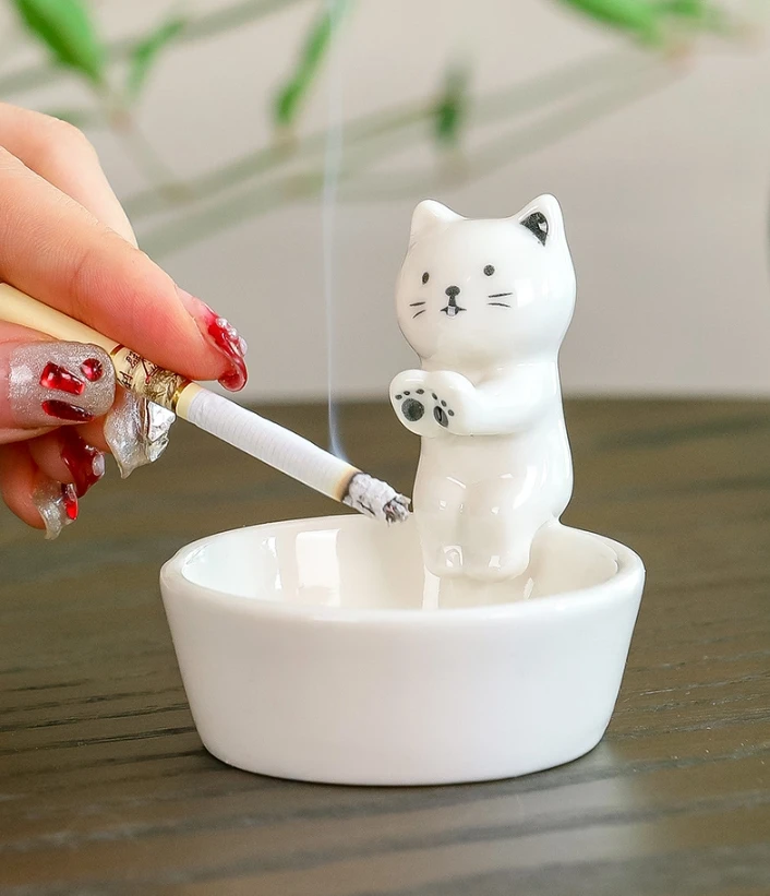 家庭用アニメの猫灰皿はかわいいデザインのセラミック大烟筒です 家庭用アニメの猫灰皿はかわいいデザインのセラミック大烟筒です