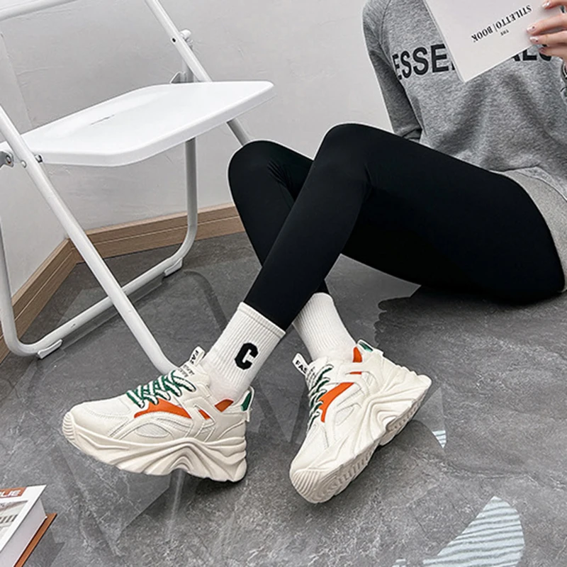 Autumn Women's New Thick-soled Dad Shoes Fashionable And Versatile Non-slip Solid Color Women's Shoes Casual Running Shoes