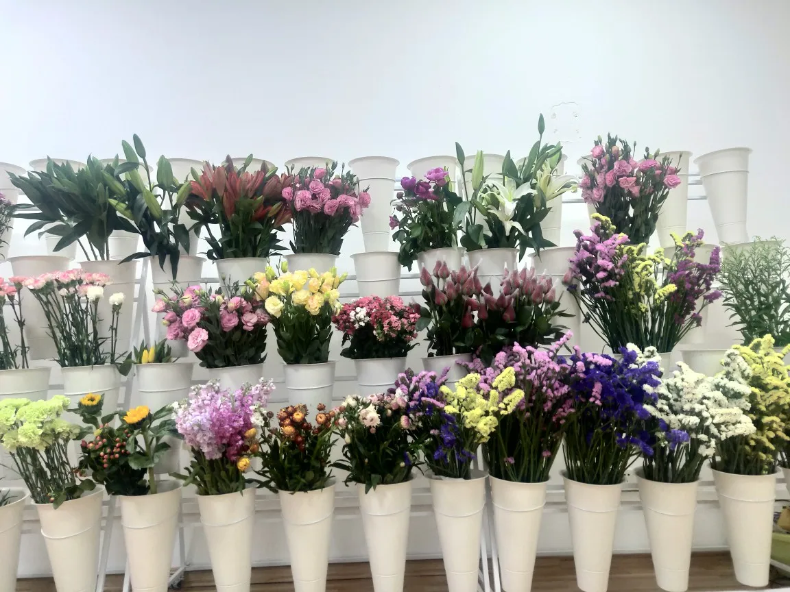 Fresh Flower Shop Metal Stand Movable Iron Multi-layer Flower Display Rack Bucket Rack Balcony Decorations Plant Stand