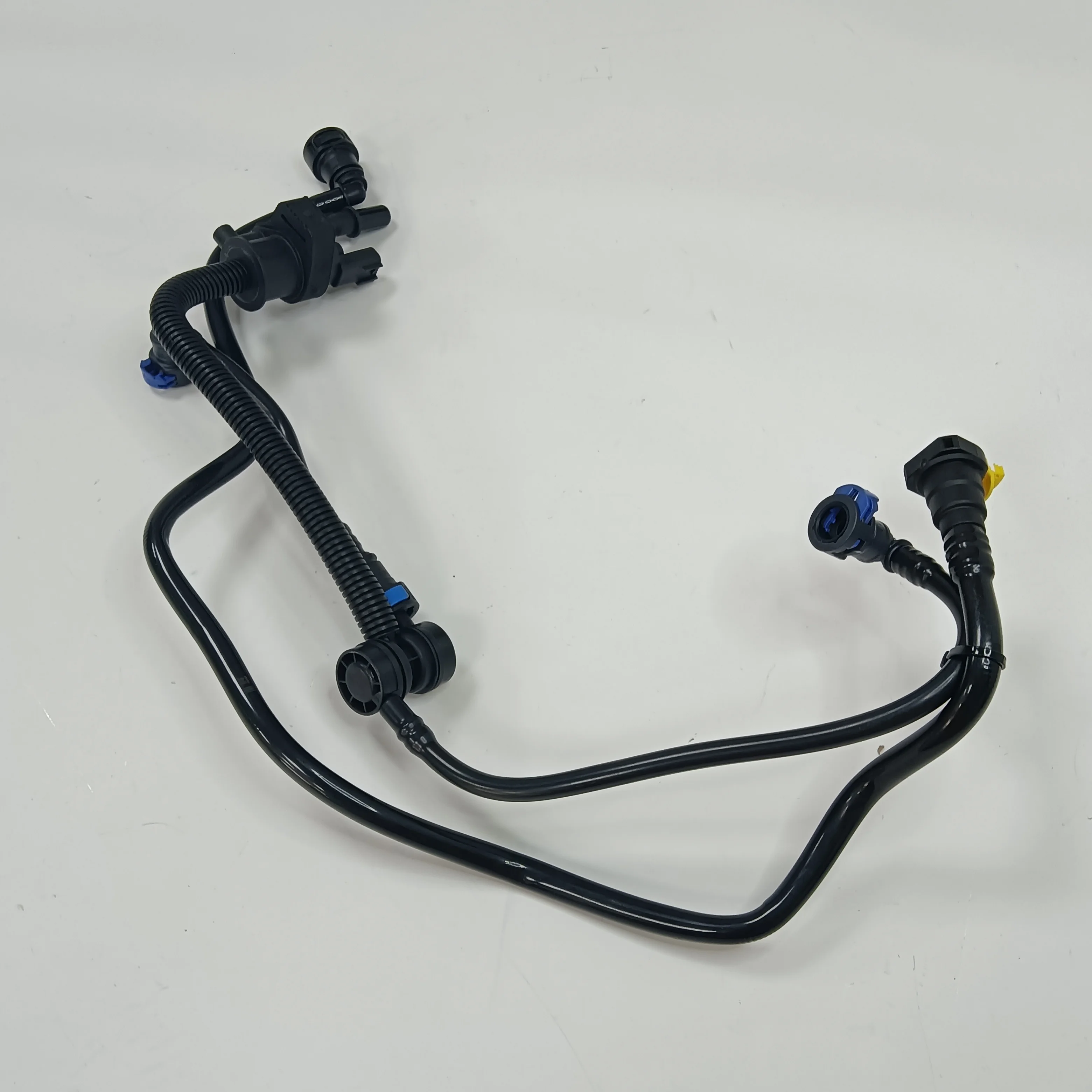 FB5Z-9G271A Car Parts Engine Systems Fuel Vapour Separator For Ford Explorer (11-) TUB