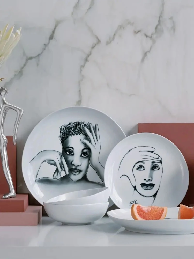 Carroll Boyes seni piring dekoratif desain Afrika Selatan figur