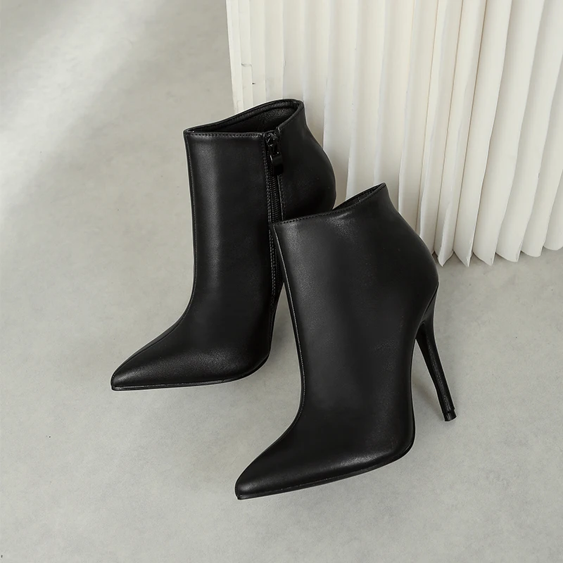 2023 Winter Classic Chelsea Boots For Woman Cow Pointy Stiletto Heels Ankle Boots Simple Comfortable Cowboy Boots Females Shoes