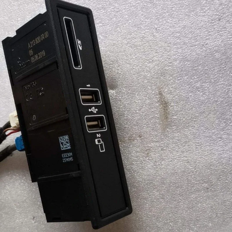 

A2138200400 Multimedia Connection Unit For MERCEDES-BENZ W213 W205 W253