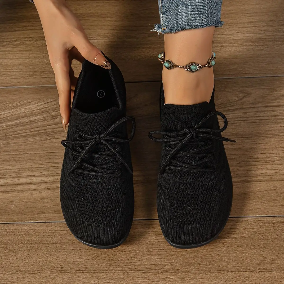 Women's Minimalist Breathable Mesh Sneakers - Comfortable Barefoot and Casual Walking Shoes