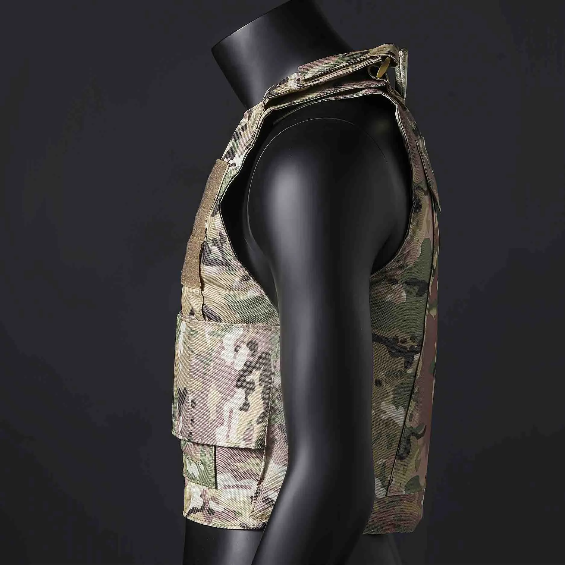 Black Outdoor Training Vest for Wilderness Adventure and Hunting