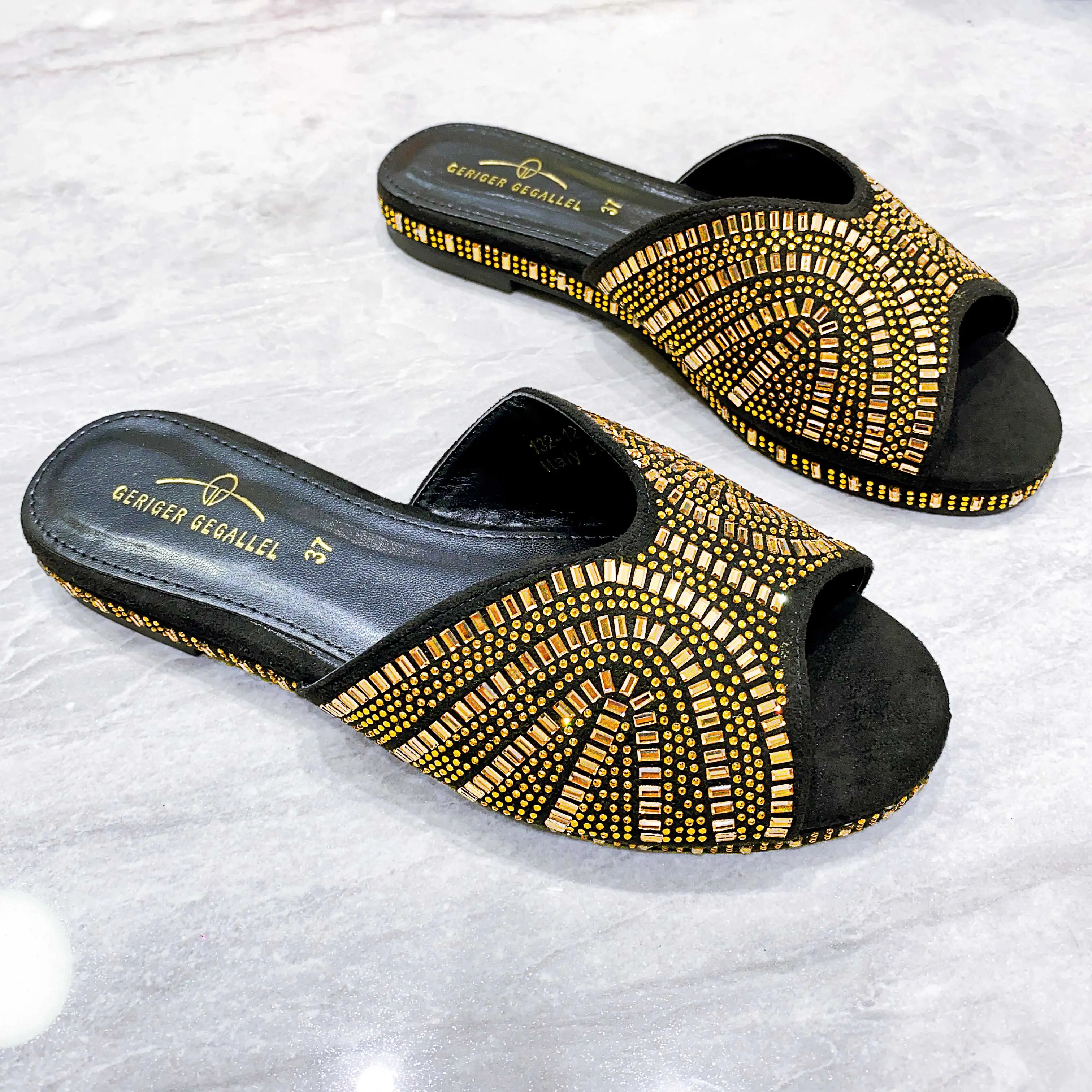 Fashionable Luxury Top Italian Designers 2023 Party Bright Diamond Uppers Summer Party Women's Shoes With Flat Shoes  Nigeria