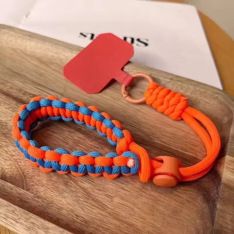 Chic Twist Rope Pendant: Stylish Anti-loss Wrist Strap