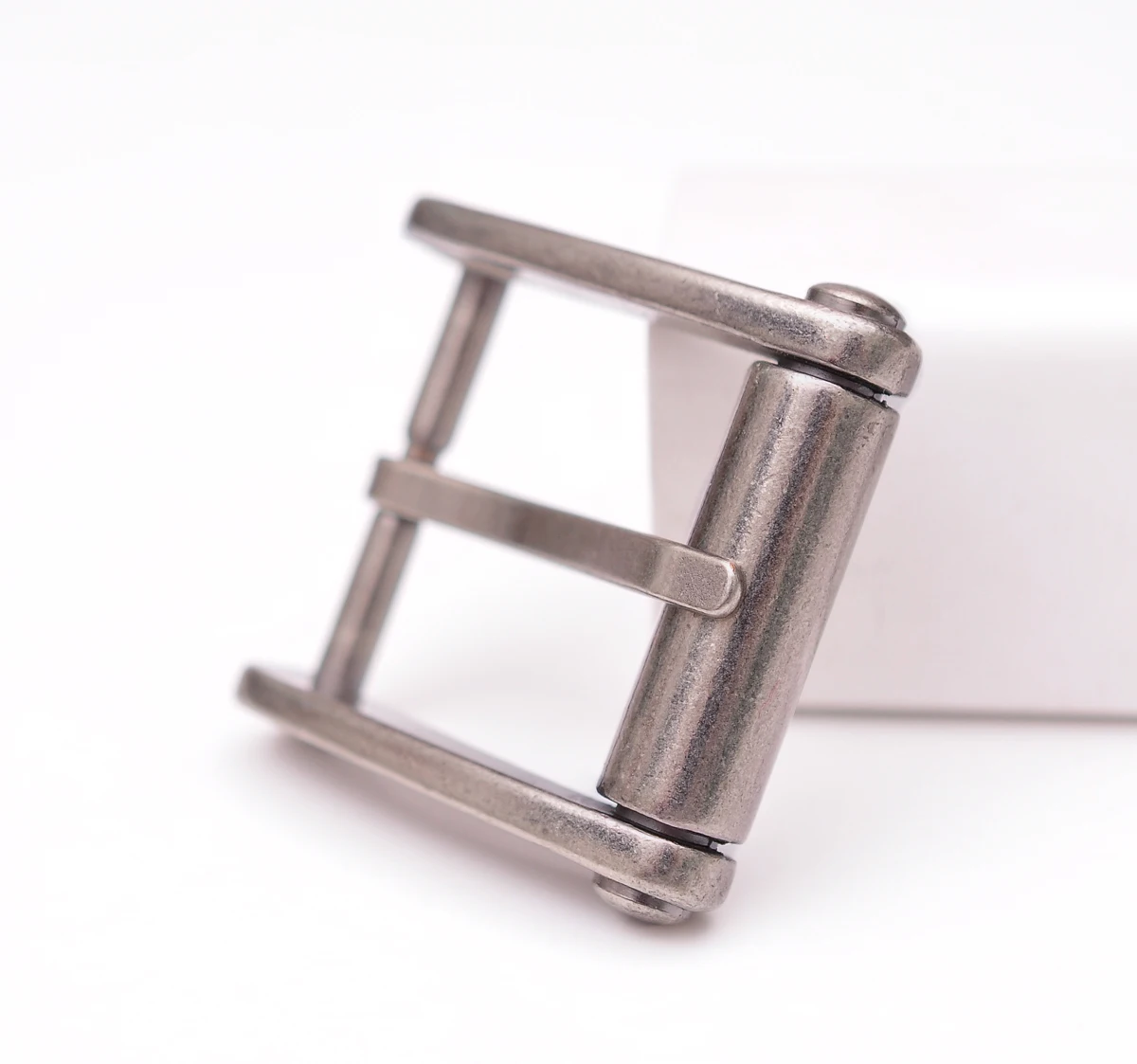 32Mm Novelty Heavy Mens Retro Solid Silver Single Prong End Bra Heel Bar Metal Roller Belt Buckle for Leathercraft