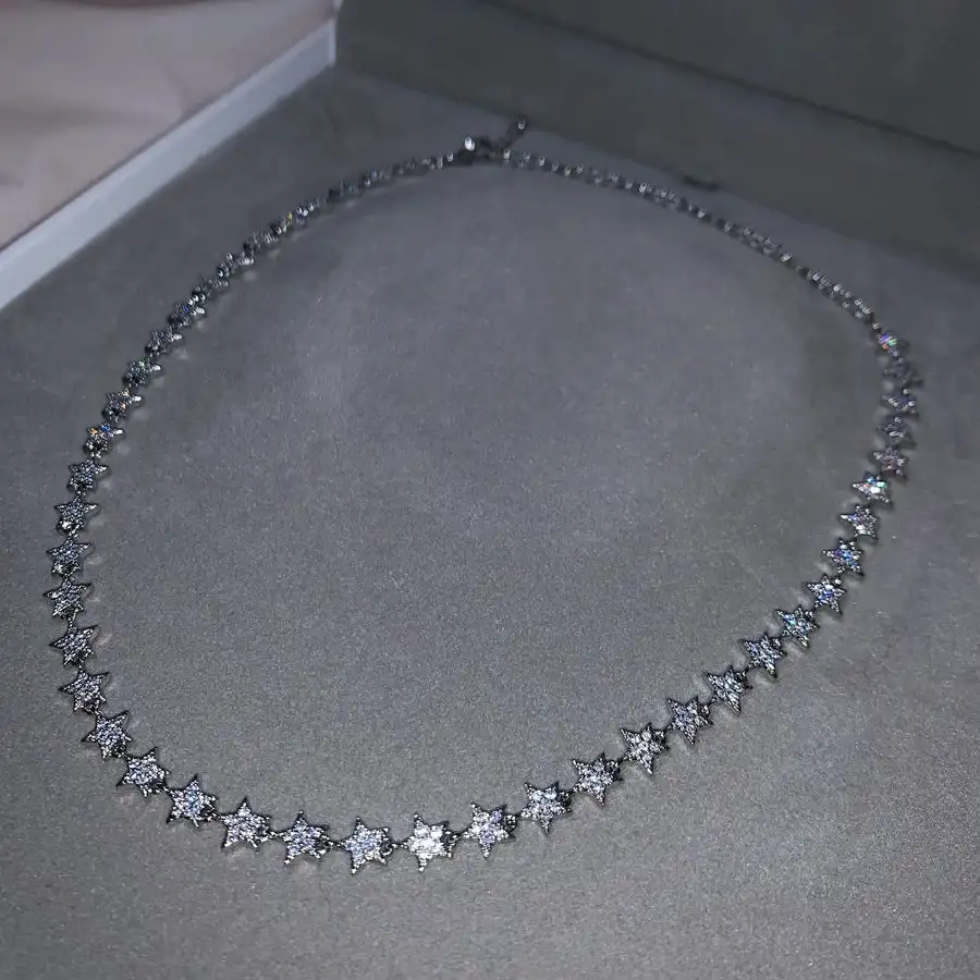 Collier Ras Du Cour (choker) Rigide 9 Rangs Zircone Cubique - Argenté, 40 Cm, Neuf (sans Boîte)