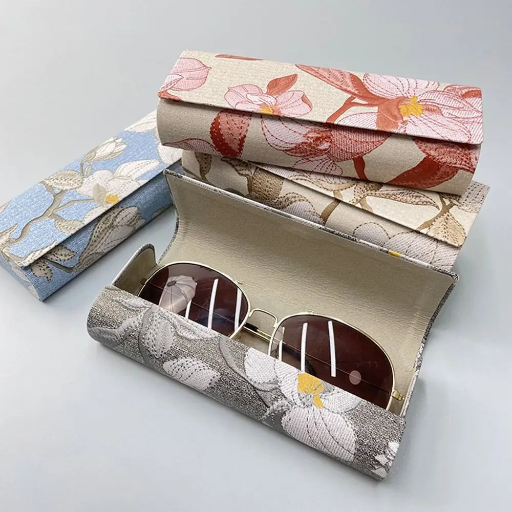 Elegant Embroidered Glasses Pouch - Portable, Multifunctional Case