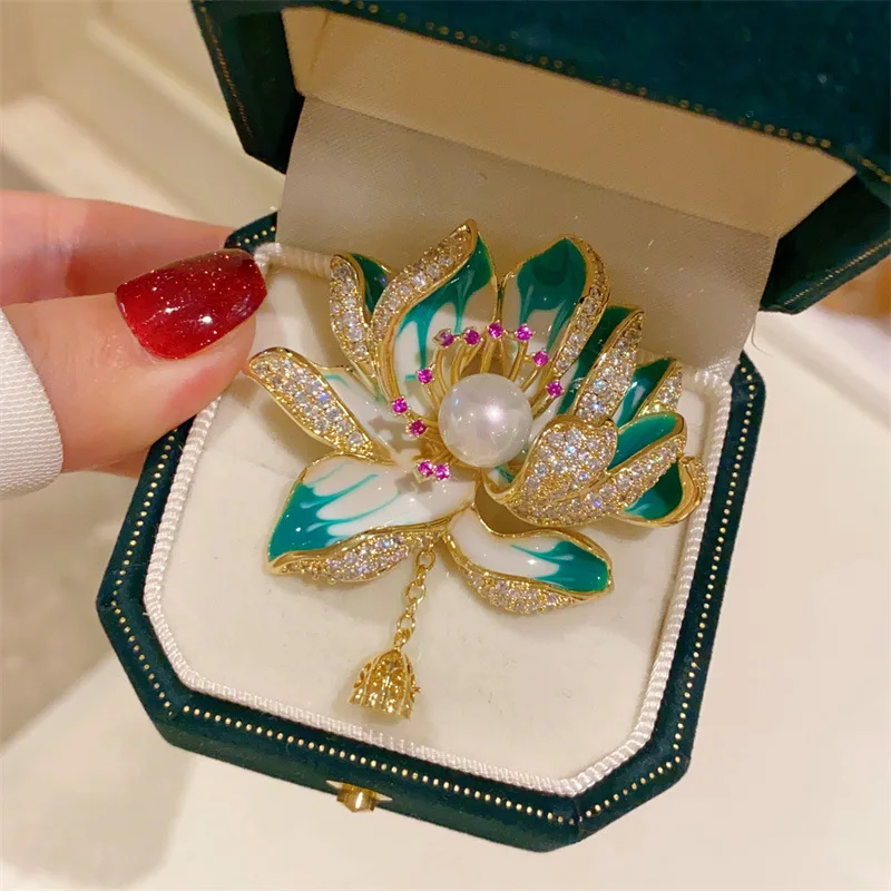 Broche Vintage Fleur La Rose Avec émail Vert - Or Rose - Très Bon état - Bijou Rétro Fantaisie Pour Femme