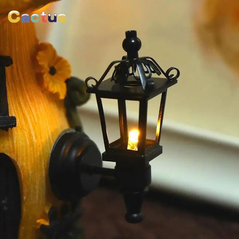 

1:12 Dollhouse Miniature Furniture Accessories Wall Lamp LED Lamp Wall Light Outdoor Garden Decor Toys Gift
