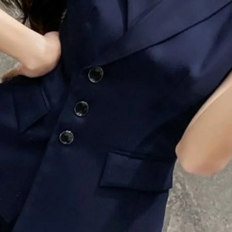 Рисунок 6 - Женский тонкий костюм