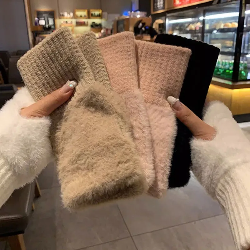 

Mink Fleece Soft Winter Half Finger Gloves Women Warm Luxury Solid White Plush Knitted Fingerless Glove Wrist Mittens