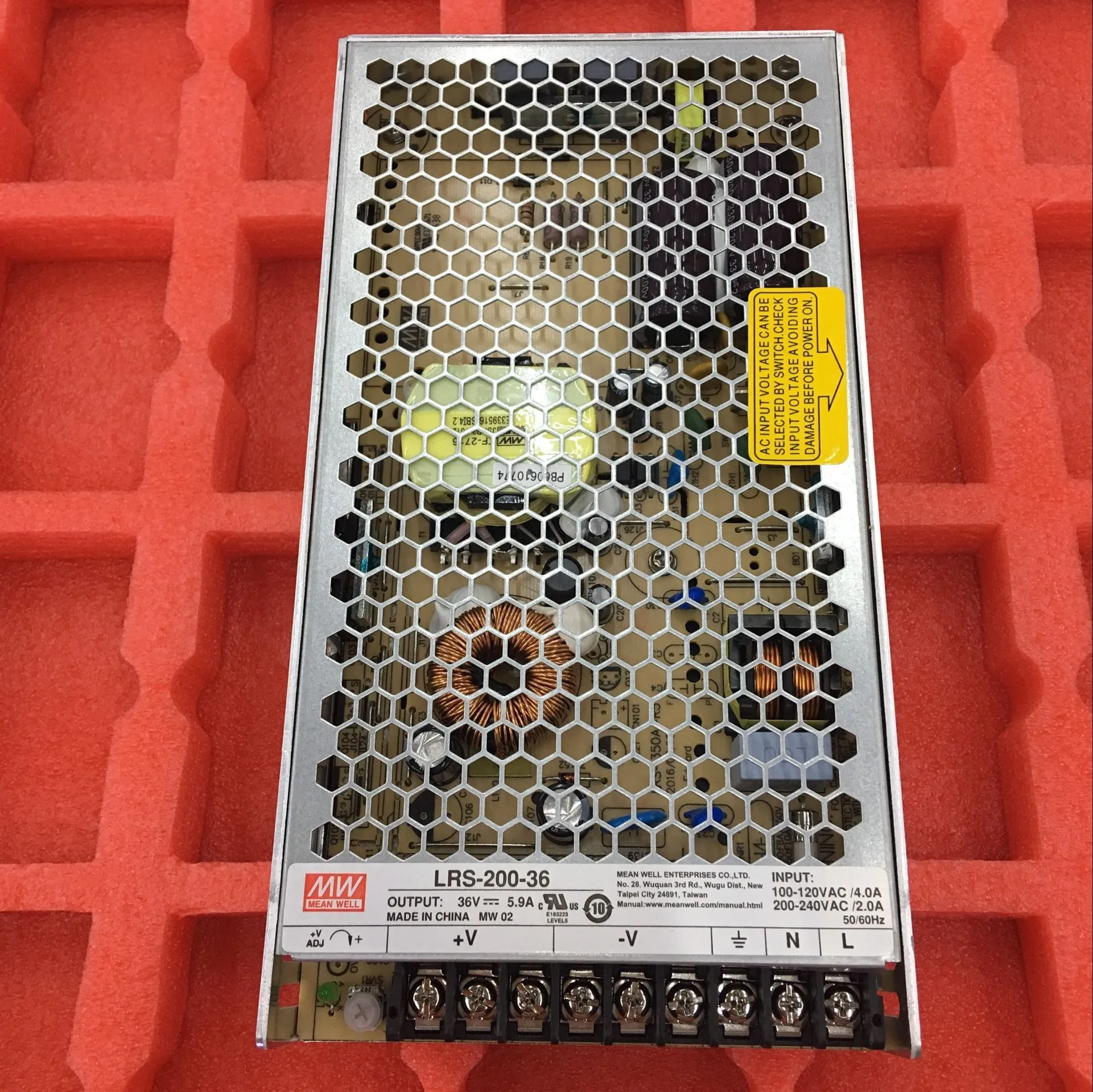 MEAN MELL LRS-200-3.3/4.2/5/12/15/24/36/48 200W 단일 그룹 출력 폐쇄 형 전원 공급 장치 장치