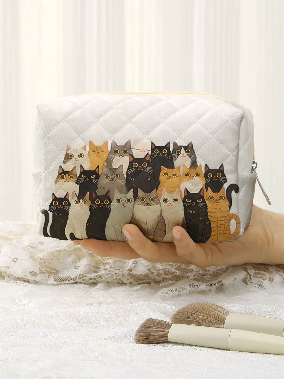 Cartoon cat pattern printed makeup bag, lightweight zipper storage bag, travel toiletries storage bag, toiletries travel bag