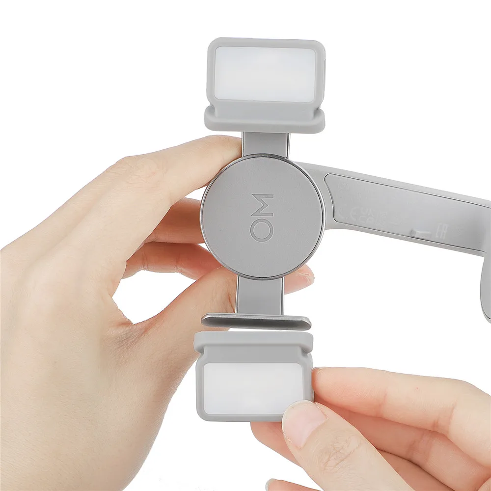 ジンバル DJI Osmo Mobile 6 HG3071+補助ライト 【美品】 ジンバル DJI Osmo Mobile 6 HG3071+補助ライト 【美品】 DJI