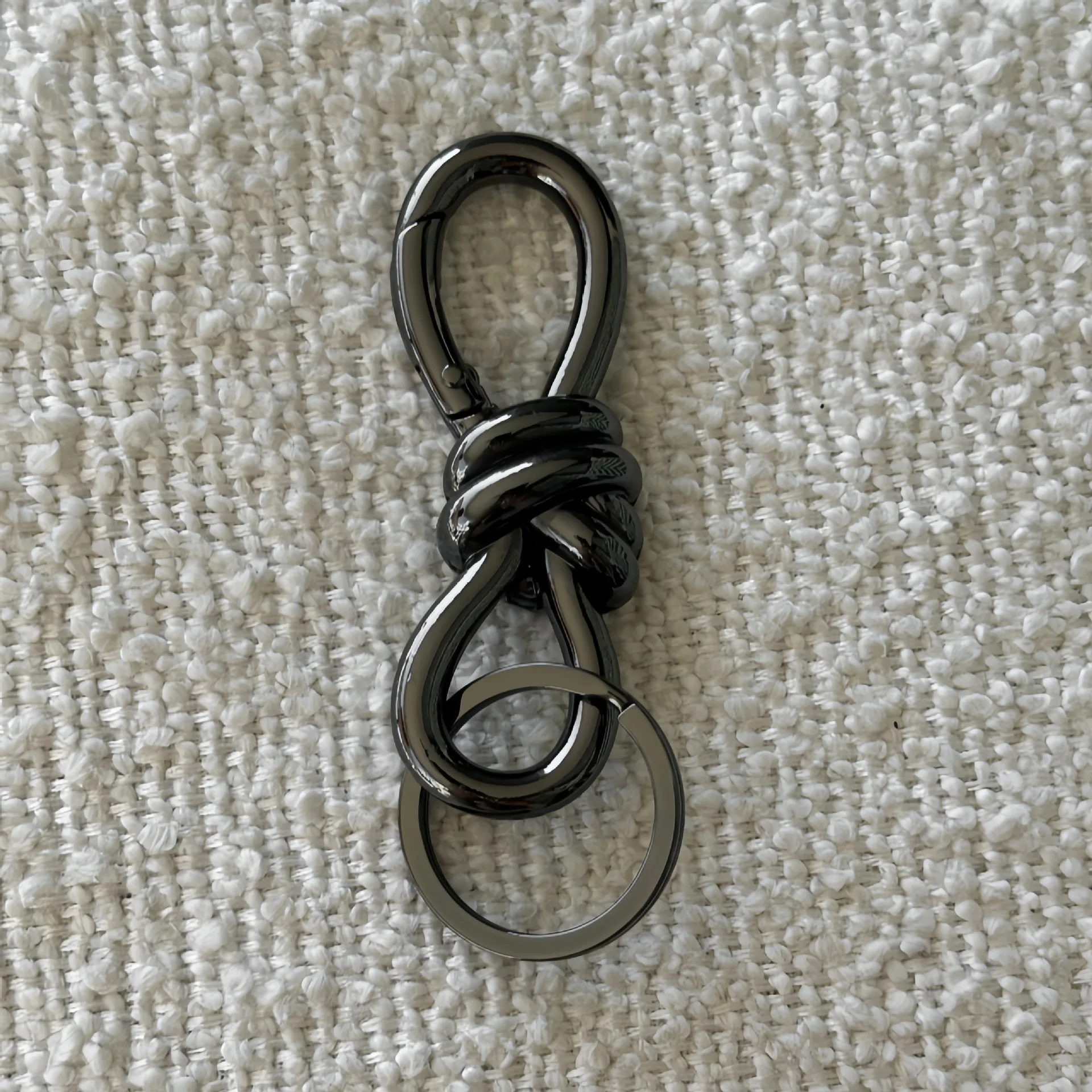Sleek Blackout Carabiner Keychain with Oval Belt Buckle and Silver Key Ring