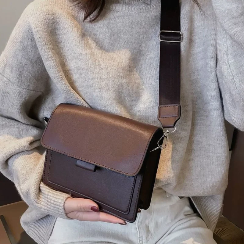 Risparmia alla grande su Borse Per Tracolle Di Designer Da Donna Borsa A Tracolla Quadrata Piccola Da Donna Di Design Borsa A Mano Creativa Borsa A