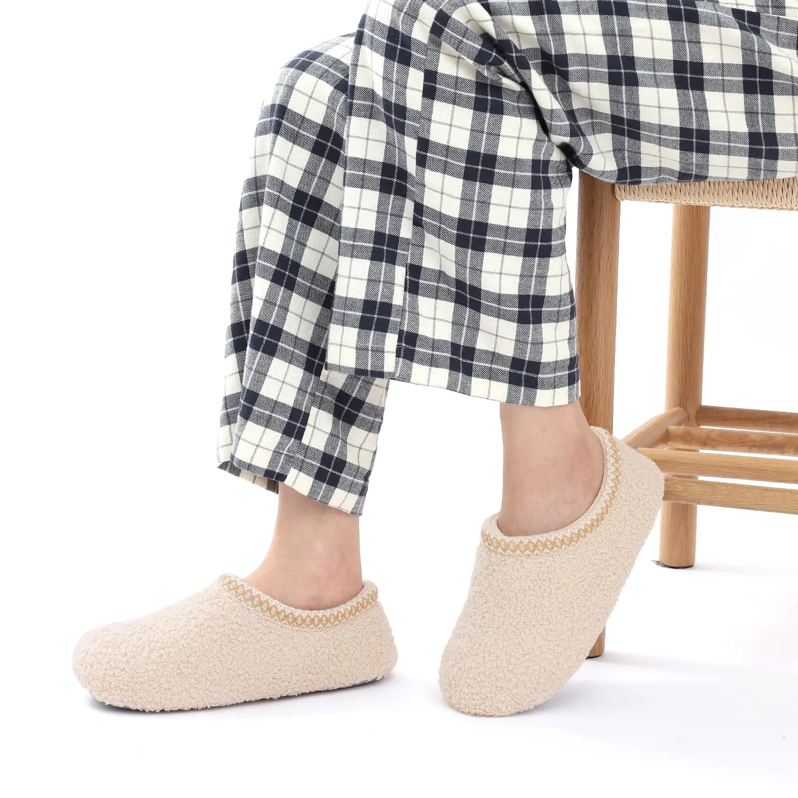 Women Slippers Fur Indoor Flat Slippers Winter Fuzzy Slippers For Ladies