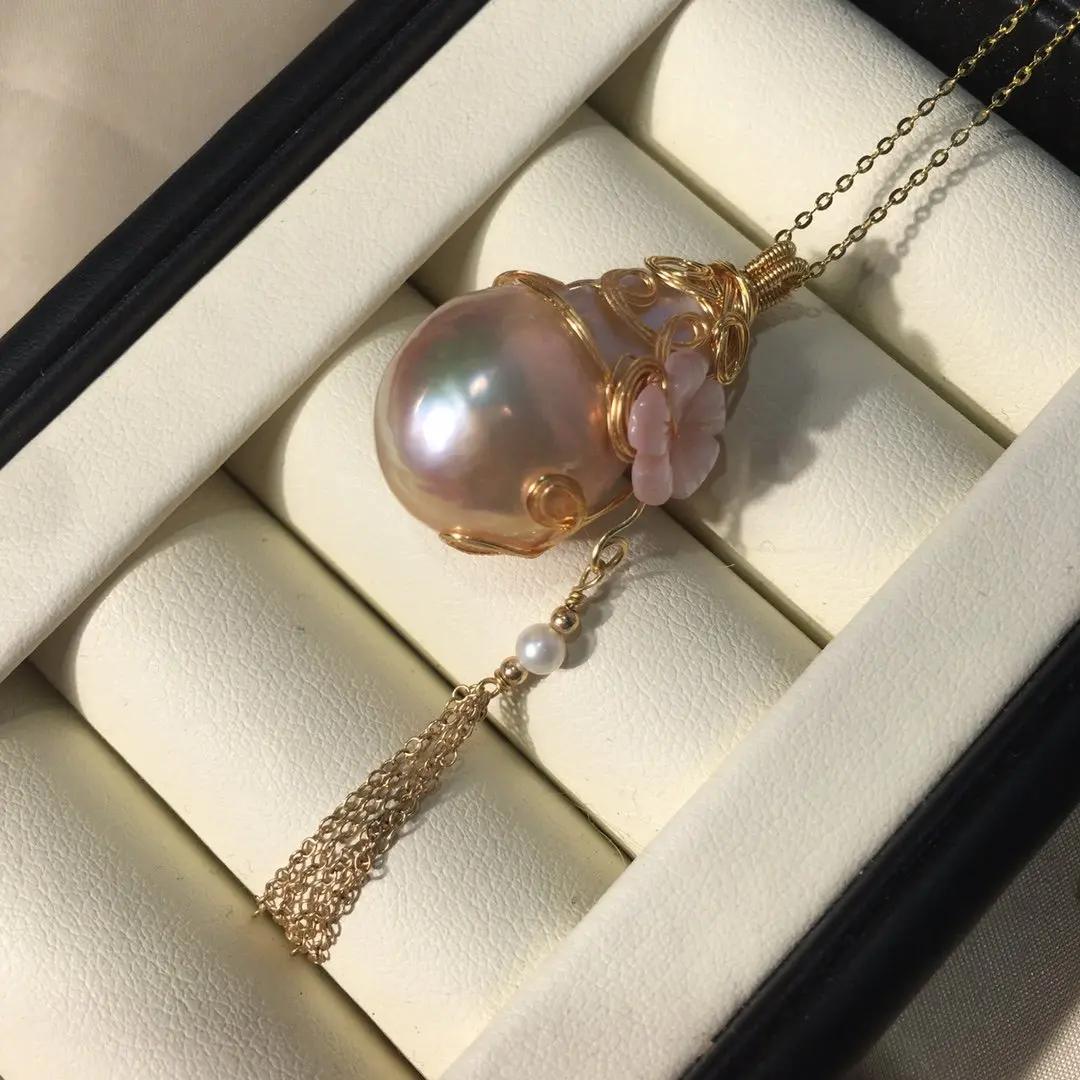 2022 New Vintage Irregular Pearl Jewelry Pendant Necklaces with 14K Gold Filled Base for Women Ladies Baroque Pearl Necklace