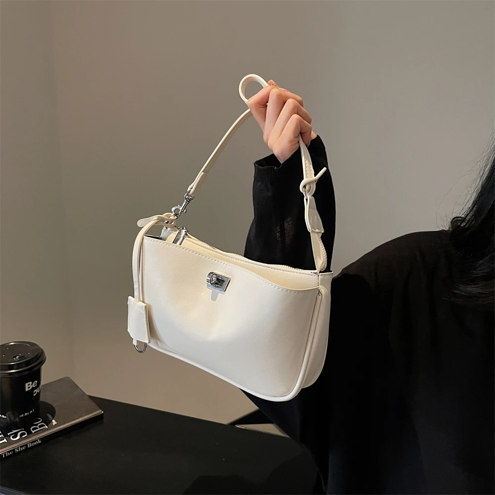 Luxury Women's Shoulder Bag With Dual Straps And Locker Closure_voghion.com