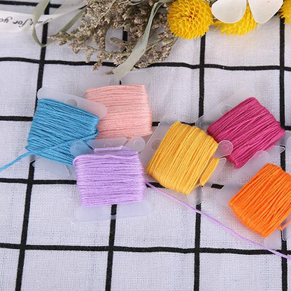 

100Pcs Plastic Embroidery Floss Bobbins Cross Stitch Thread Holder Organizer for Embroidery Craft DIY Sewing Accessories