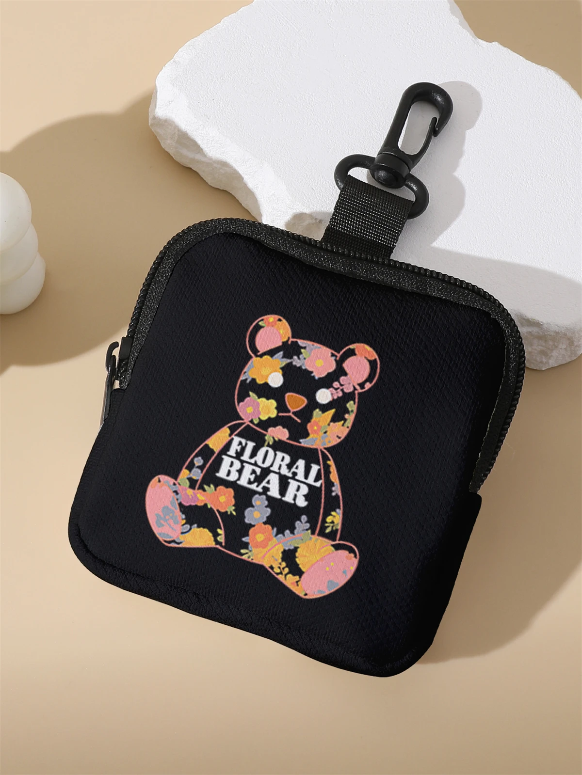 Large capacity coin wallets with teddy bear patterns, digital printed coin wallets, and storage bags are ideal choices for gifts