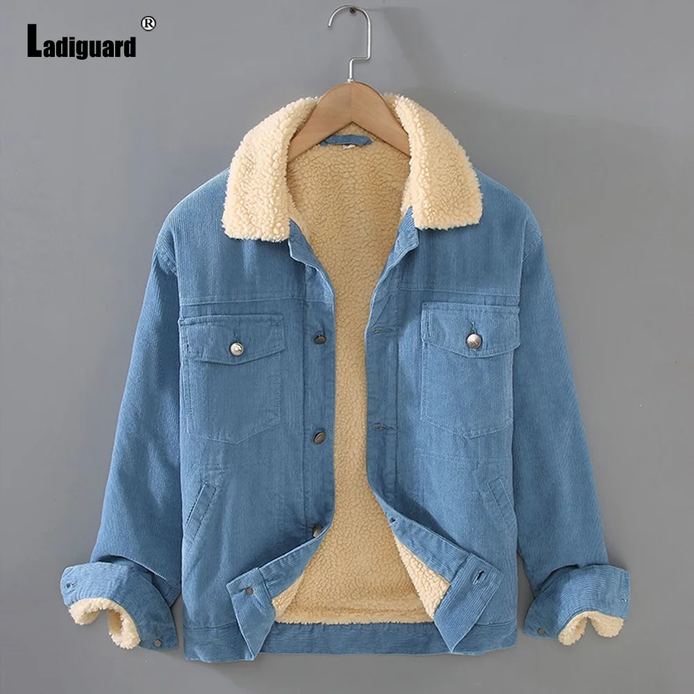 Ladiguard 2022 Single-Breasted Jackets Male Pocket Design Corduroy Coats Winter Velvet Outerwear Mens Fashion Flocking Overcoats