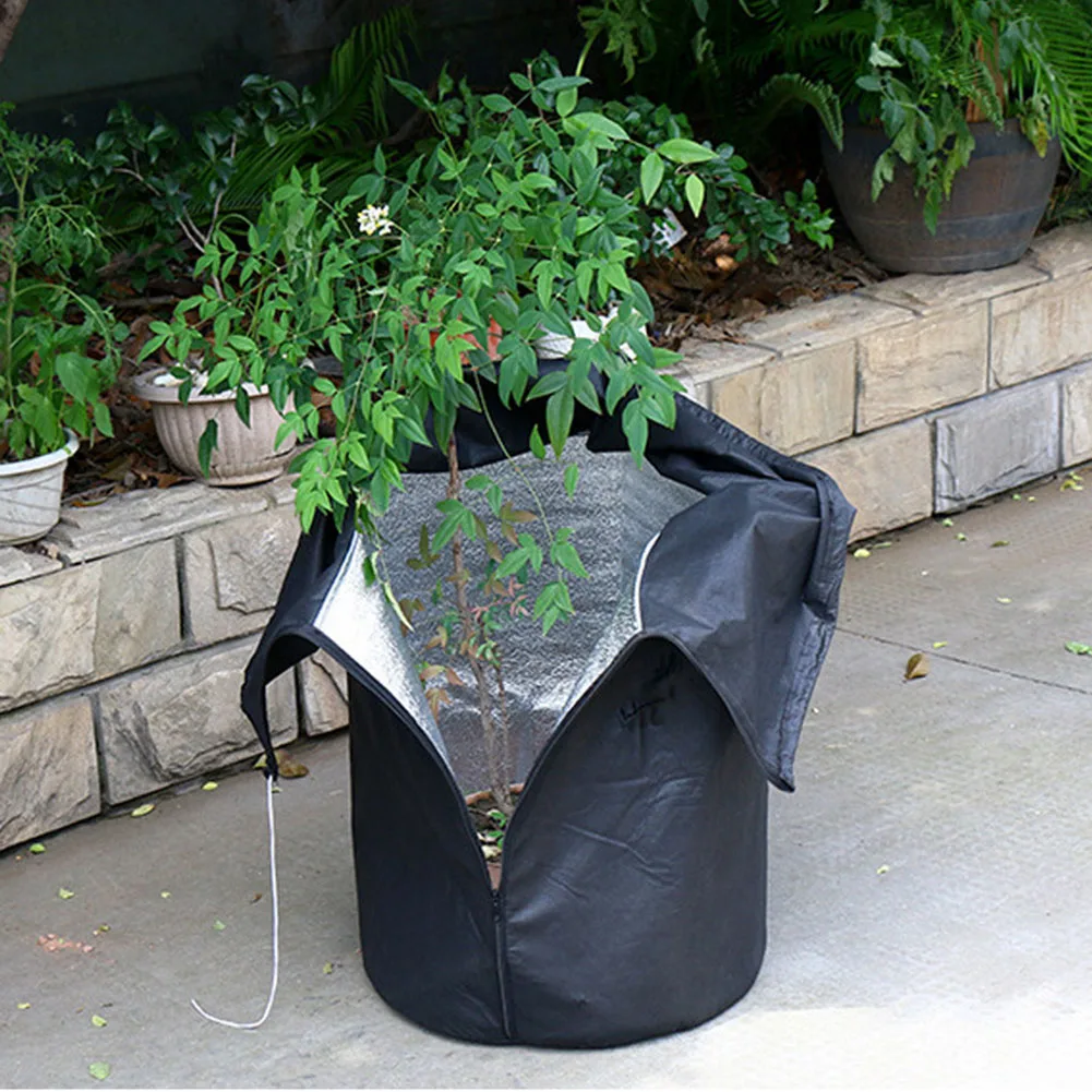 Winter Plant Protection Bag with Drawstring and Zip Breathable Non Woven Fabric Protects Plants from Frost 45 x 50cm
