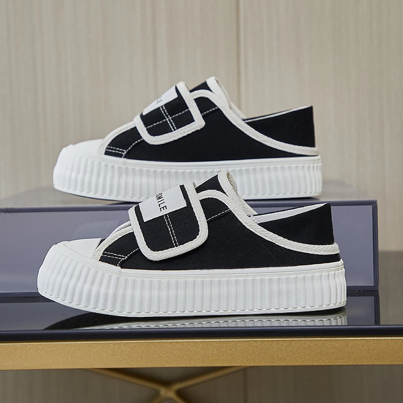 

2023 New Fashion Women Shoes Versatile Trend Canvas Shoes Comfortable Convenient Casual Sneakers Low Top Thick Sole Womens Shoes