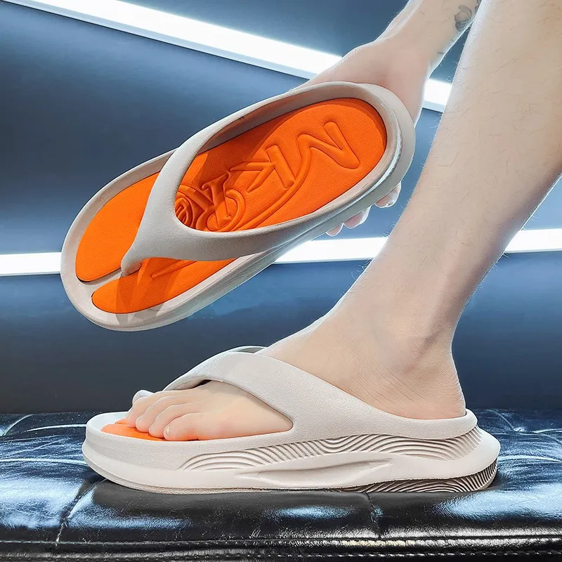 2024 New Men Flip Flops Outdoor Indoor Slippers Thick Soft Soled Men Sandals Non-slip Bathroom Shoes Men Slippers   Beach Slides