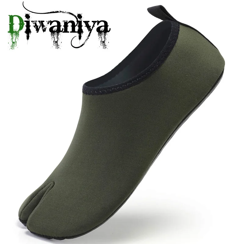 

Unisex Water Shoes Swimming Diving Socks Summer Aqua Beach Sandal Flat Shoe Seaside Non-Slip Sneaker Socks Slipper for Women Men