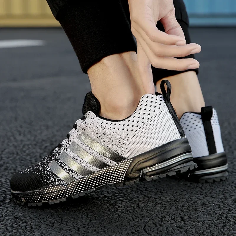 Men Sneakers Breathable Mesh Sports Shoes Anti-Slip Outdoor Casual Running