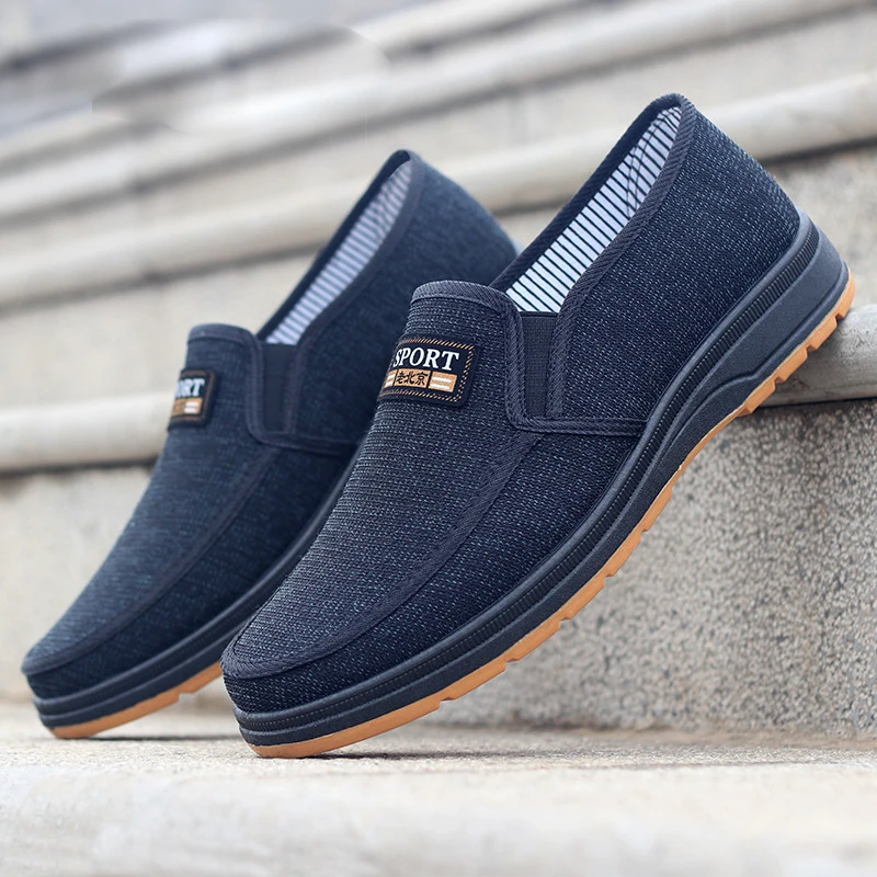 

Slip on Soft Bottom Casual Shoes Men Outdoor Moccasins Mens Breathable Loafers Comfortable Driving Shoes Men Casual Sneakers