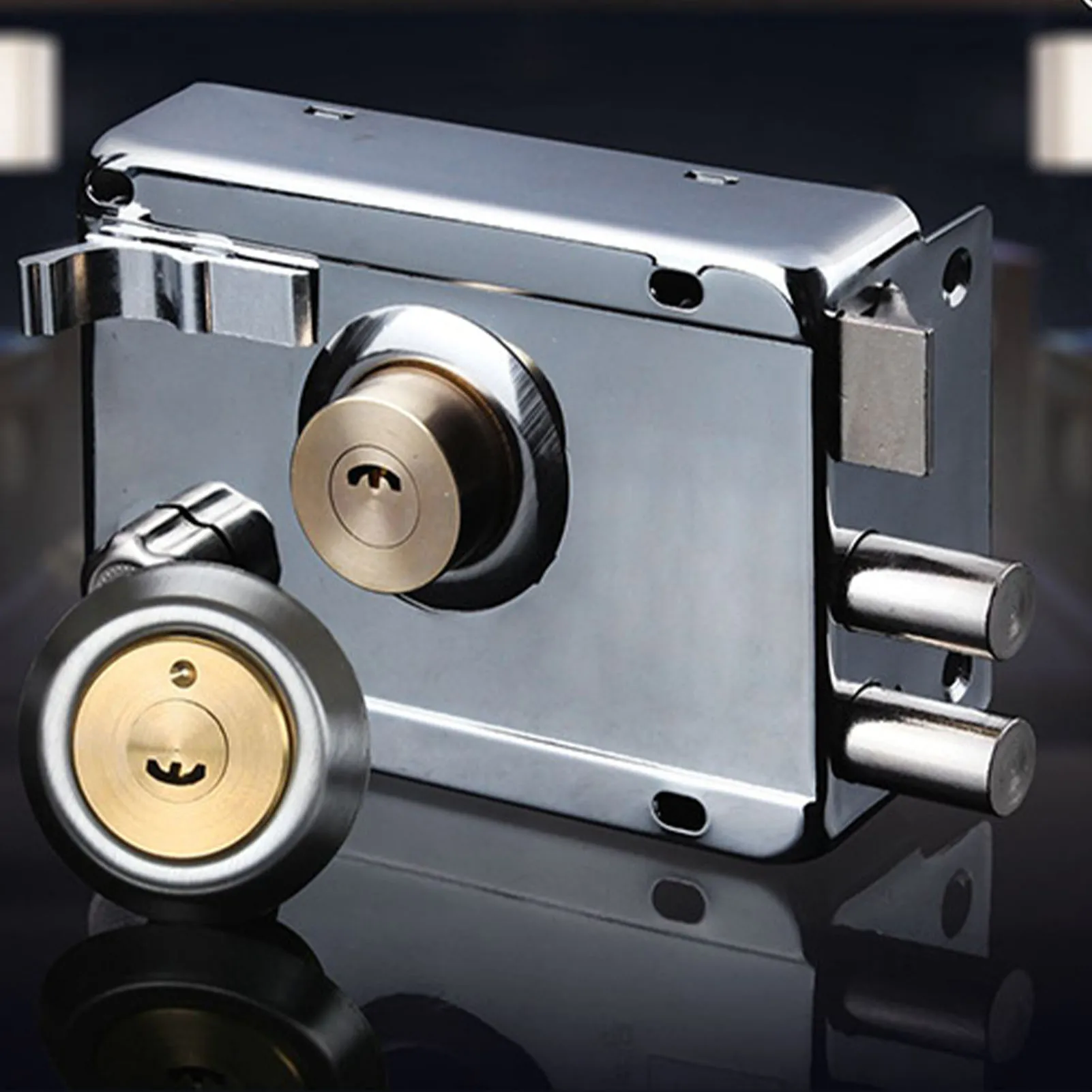 Exterior Gate Lock Stainless Steel Copper Lock Left Open with Security Prevent Theft Old Gate Exterior