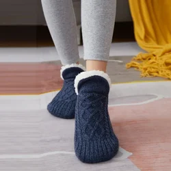 Cozy Men's Thermal Slipper Socks - Plush Non-Slip Winter Warmth - 35-39(240mm) (Navy blue)