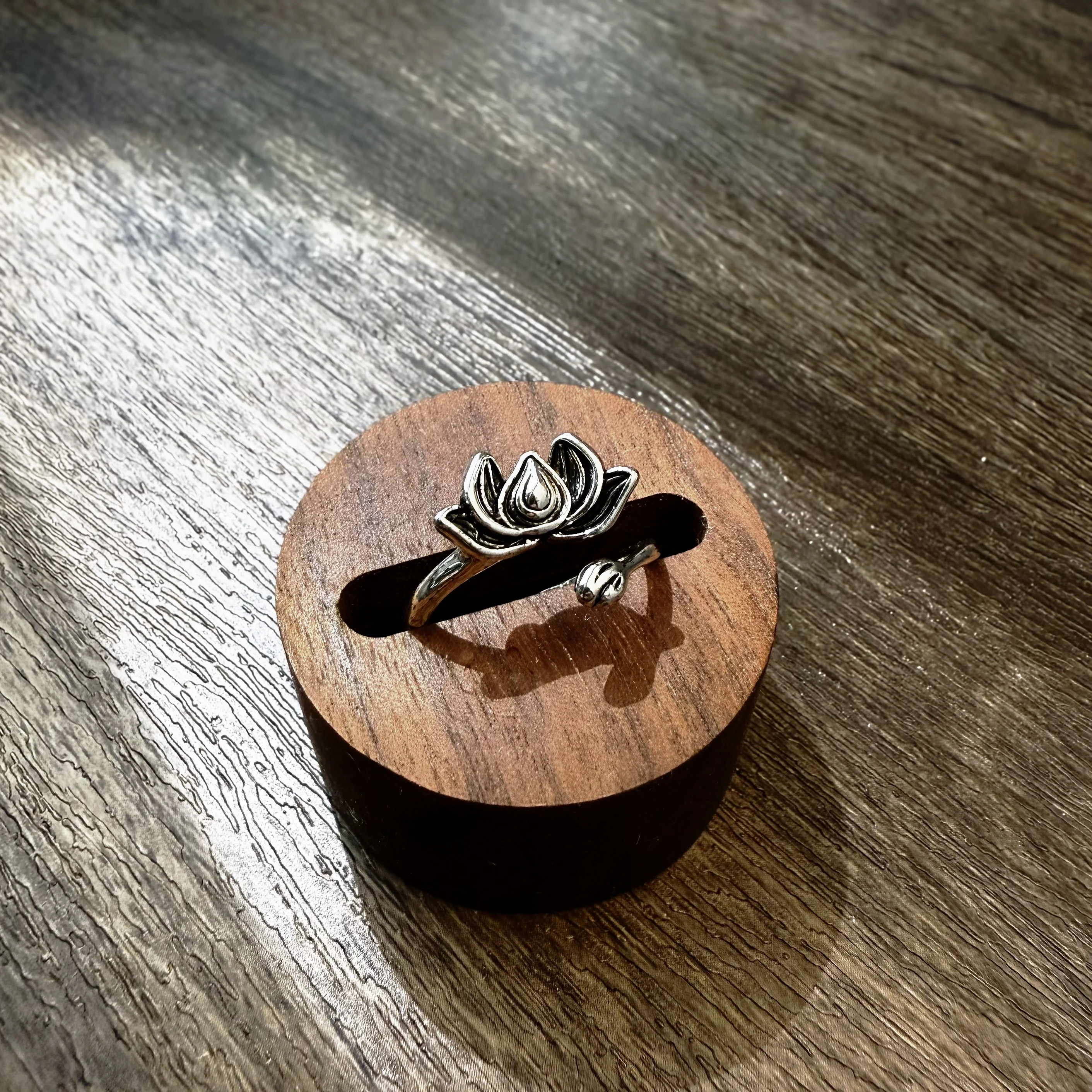 Retro Lotus Blume Einstellbare Offenen Ring Für Frauen Punk Gothic Edgy Schmuck Silber Farbe Vintage Legierung Zubehör Elegantes Geschenk – Detail 10