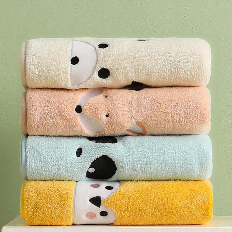 1pc Panda Embroidered Small Hand Towel