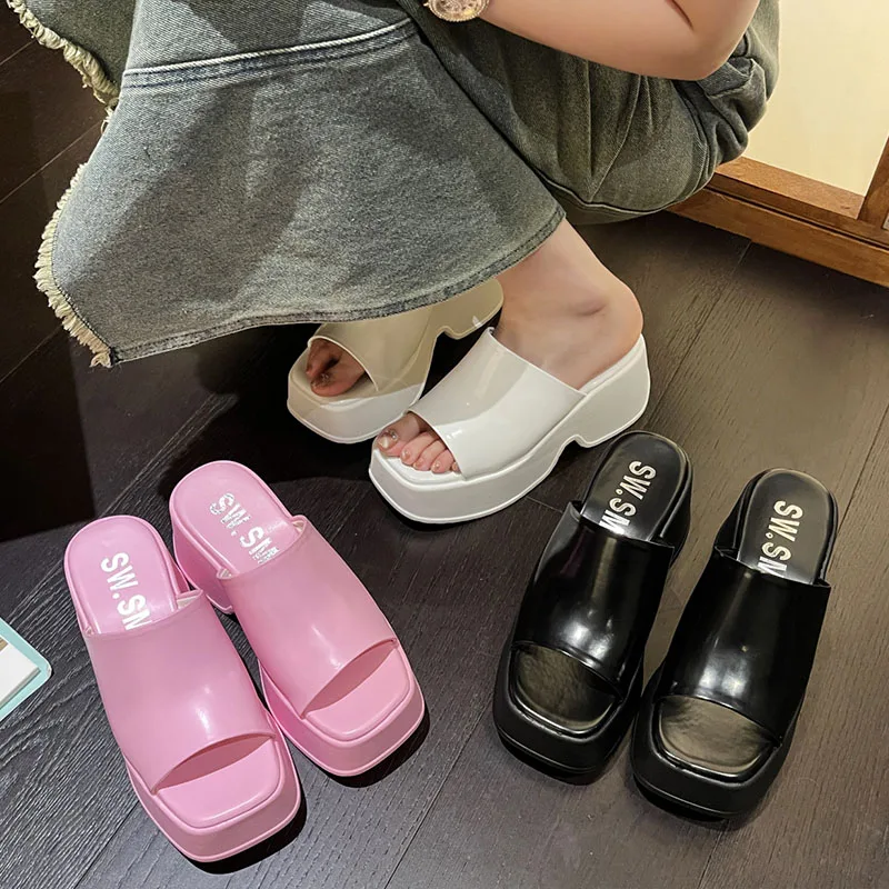

2022 New Brand Women Slipper Pink Fashion High Platform Heel Ladies Sandal Shoes Elegant Wedge Outdoor Slides Flip Flops Sh